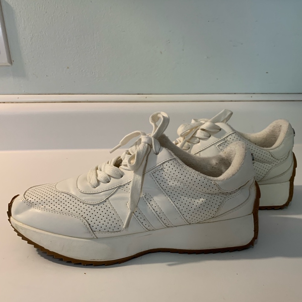 Steve Madden White Jaggir Sneakers Size 9 Minimalist Streetwear Chunky Preppy